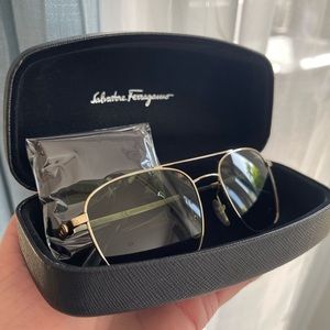 Salvatore Ferragamo Green Square Sunglasses - Aviator style